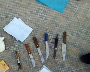 У супермаркеті поліцейського вдарили ножем в груди