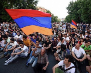 Свидетель разгона митинга в Ереване: так делал &quot;Беркут&quot; на Майдане