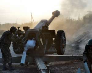Донецк сотрясается от мощного обстрела боевиков