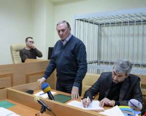 Ефремову вручили подозрение и доставили в суд
