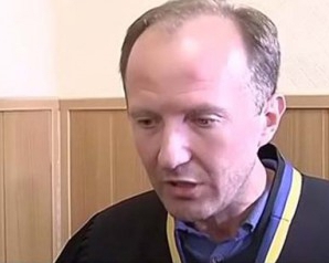 Дело Ефремова ведет судья, который запомнился скандальными арестами