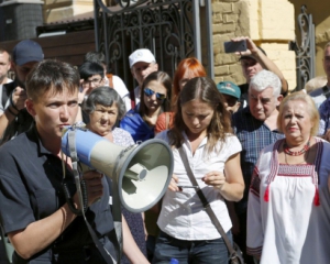 Савченко взялась за обмен пленных