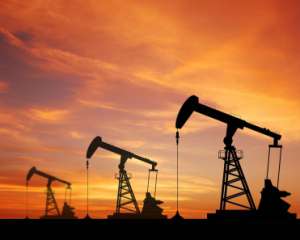 Ціни на нафту повернулися на психологічну позначку