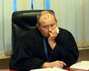 Задержанный на взятке судья вел дела против участников Евромайдана и Корбана