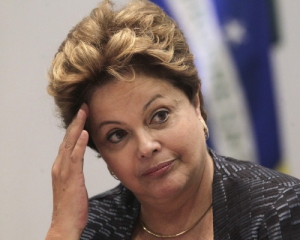 Бразильский сенат утвердил слушания по импичменту президента