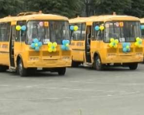 Україна закупила шкільні автобуси у Росії