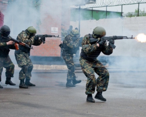В Крыму произошла перестрелка между российскими военными и ФСБ - разведка