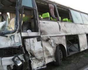 У пасажирському автобусі, який впав у прірву в Криму, була дитина з Києва