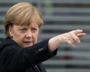 Меркель пояснила, чому Росія далі буде під санкціями
