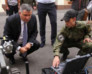 Украина закупит роботов-саперов для взрывотехнических служб