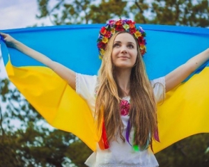 Україна відзначає День державного прапора