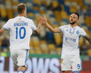 Гравці "Динамо" привітали українців з Днем Незалежності віршем Ліни Костенко