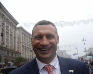 "Задоволений, що після параду асфальт залишився" - Кличко