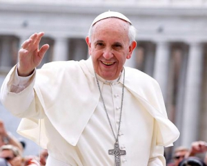 Папа Франциск помолился за мир в Украине в 25-ю годовщину ее Независимости