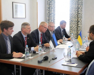 Украина и Эстония проведут совместные военные учения