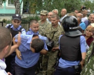 Бутусов порадив, як розібратися у справі миколаївських горе-поліцейських