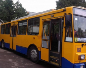 Харківському електротранспорту відрізали світло, курсують лише автобуси