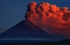 Вулкан на Камчатці викинув шестикілометровий стовп попелу