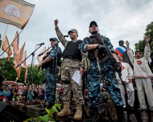Бойовики завезли танки до Донецька і вивезли звідти родичів