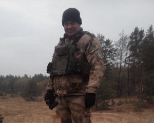 Единственное, что связывает нам руки - ограничения на открытие огня - комбат
