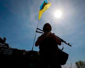 В Донецкой области погиб украинский боец, еще 1 ранен