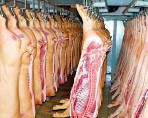 Одна из стран запретила импорт украинской свинины
