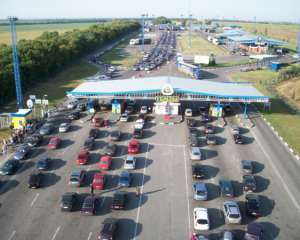 На границе с Польшей стоит около тысячи машин