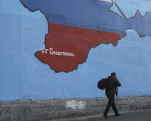 Порошенко признал, что силой Крым и Донбас не вернуть