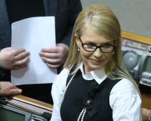 Тимошенко призвала власть изменить стратегию управления страной