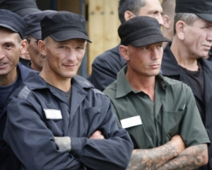 Боевики ремонтируют военную технику в тюрьмах