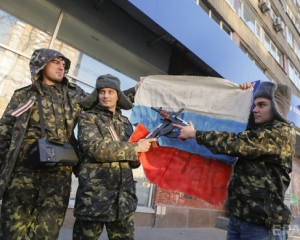 Из России на Донбасс едут 900 военных