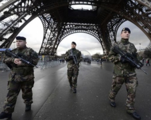 Молоді жінки планували теракт у центрі Парижа