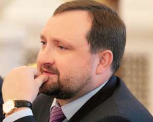 Арбузов отреагировал на новости о конфискации у него 50 млн евро