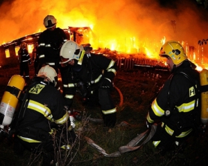 На Донбасі загинули 18 рятувальників, 33 отримали поранення - Порошенко