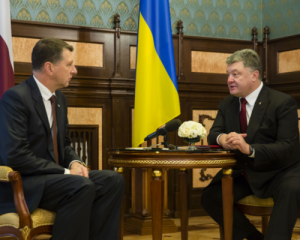 Украина и Латвия обсудят вопрос возвращения конфискованных $50 млн