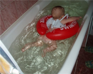 7-місячне немовля потонуло у ванні