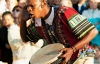 Грою на африканському барабані відновлюються після інсультів
