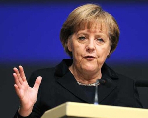 Меркель пропонує депортувати біженців, які не отримали притулок
