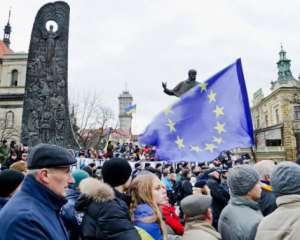 Львовская налоговая угрожает оставить ряд погранпереходов без магазинов dute-free