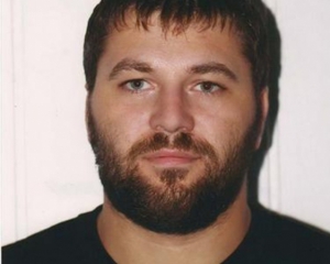 Вбивця поліцейських взяв у заручники сім'ю