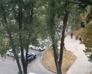 Полиция разблокировала здание в Днепре, где искала убийцу полицейских