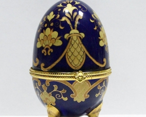 У мужчины отобрали яйцо стоимостью 750 тыс. грн