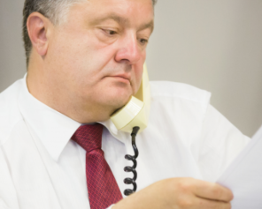 Евродепутаты подписали петицию к Порошенко