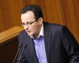 Парубія просять опублікувати прізвища "рабів олігархів", які не звільняють суддів