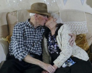 Пара, яка прожила у шлюбі 70 років, поділилася таємницями щастя
