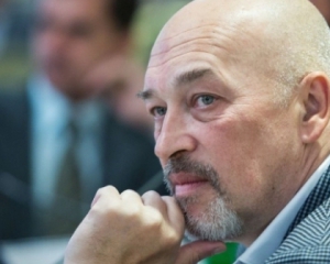 "Оторви свою задницу от Facebook, а потом строчи себе, бл..." - Тука емоційно відповів "експертам"