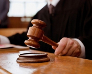 Водителя-убийцу двух полицейских суд отправил за решетку