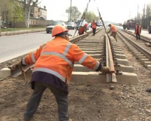 В мэрии рассказали, как добираться на Борщаговку на период ремонта трамвайных путей
