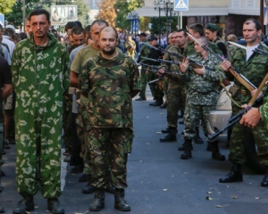 В плену на Донбассе удерживают 64 украинских военных