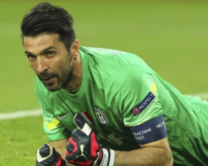 Як Буффон подарував гол Іспанії